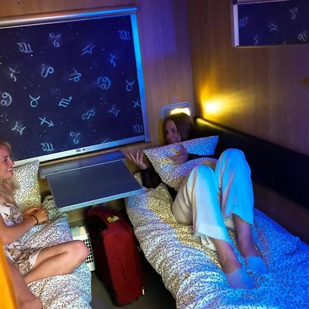 Hotel cápsula Railrooms Traincar Tallin